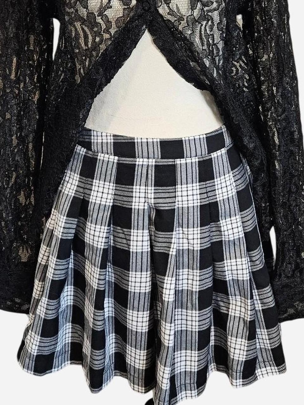 Self-E Black & White Pleated Plaid Mini Skirt Schoolgirl Dark Academia Sz M
